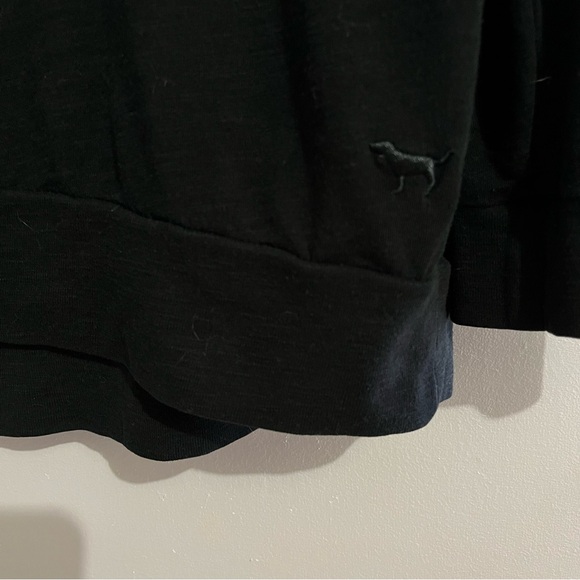 PINK Victoria's Secret Black Relaxed Long Sleeve Tee - Picture 3 of 5